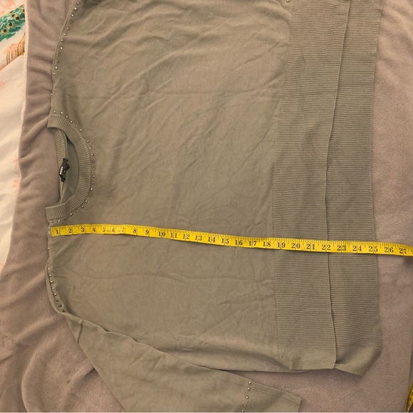 DKNY Women's Green Studded Crewneck Pullover Sweater Sweatshirt Size XL - Picture 7 of 8